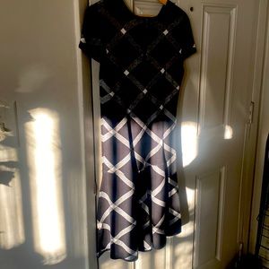 Classic black and white stripe original "DEX"  beautiful formfitting